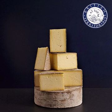 Picture of Neal's Yard Dairy Duckett's Caerphilly 1/9 lb PRE-ORDER