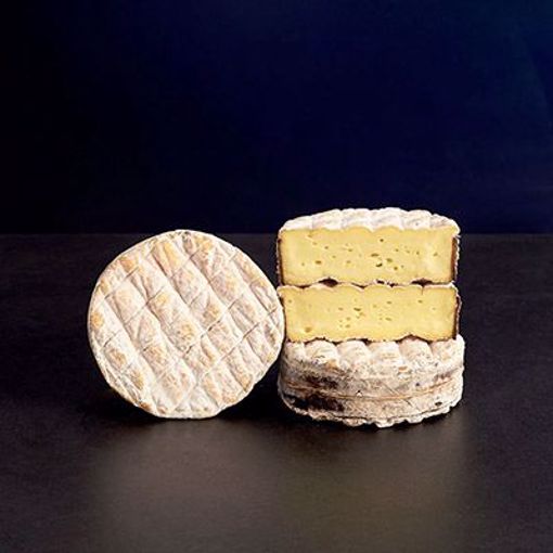 Picture of Neal's Yard Dairy Rollright 1/2.2lbs PRE-ORDER