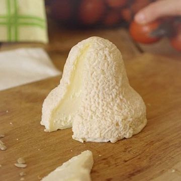 Picture of Beillevaire Clochette de Chevre 6/180g PRE-ORDER