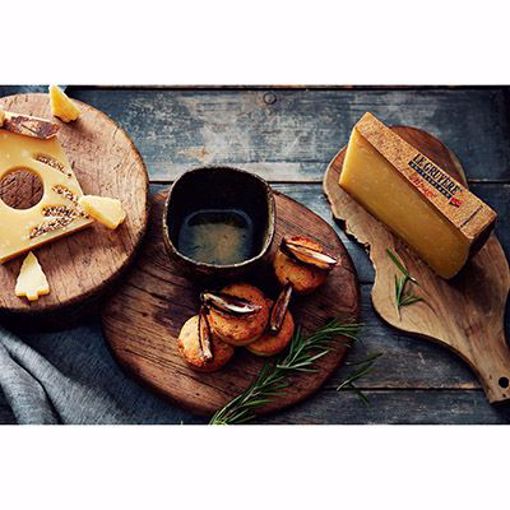 Picture of Gruyere AOP Mifroma Pre-Cut 12/4.9 oz