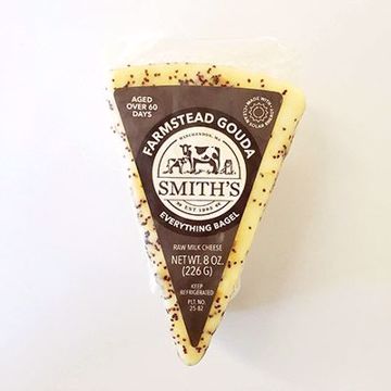 Picture of Smith's Country Gouda Everything Bagel Random Weight 12/8 oz